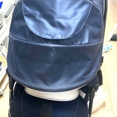 Conbi  対面式ベビーカーの画像
