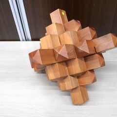 木製 木組み 立体 木組みパズル 木工芸 ウッドパズル 縦27×横27㎝ オブジェ 工芸品 現状品 苫小牧西店の画像