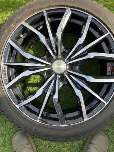 スタッドレスアルミセット225/45R18売ります
