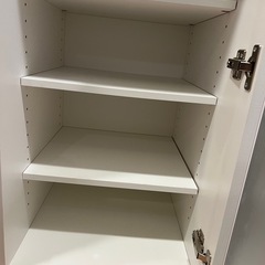 食器棚の画像