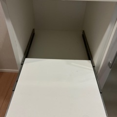 食器棚の画像