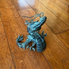 龍の置き物の画像
