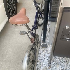 折りたたみ自転車の画像