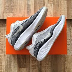 NIKE バッシュ 24.5cmの画像