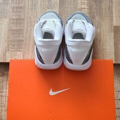 NIKE バッシュ 24.5cmの画像
