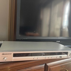 美品✨無垢材テレビ台＋Pioneer製DVDプレーヤーセットの画像
