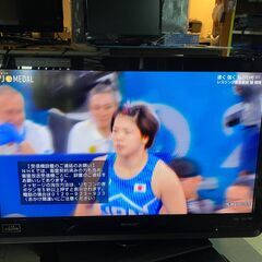 ★シャープ32インチ液晶テレビ HDD/DISCドライブ内蔵の画像