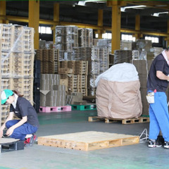 【未経験歓迎】食品物流企業で仕事量安定！／残業20時間以内／資格取得支援ありの画像