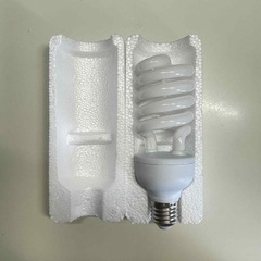 電球型蛍光ランプ　45w 5コの画像