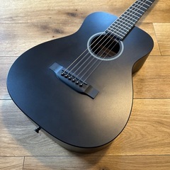 ほぼ新品！Martin LX black　リトルマーチンの画像