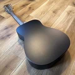 ほぼ新品！Martin LX black　リトルマーチンの画像