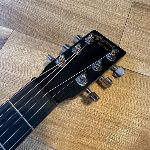 ほぼ新品！Martin LX black　リトルマーチン