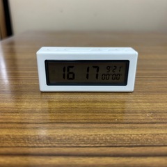 無印良品　デジタルタイマー時計　小　白　定価2,990円の画像