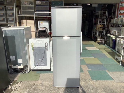 【リサイクルサービス八光】2010年製　日立 HITACHI 冷蔵庫（230L・右開き） メタリックシルバー R-23YA-S