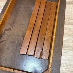 ダイニングテーブルの画像