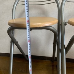 ハイ椅子の画像