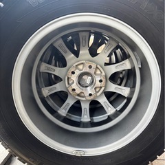 スタッドレスタイヤ　16インチの画像