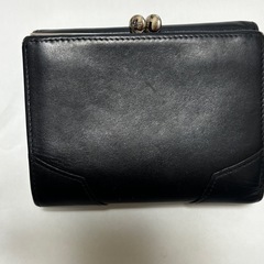 【値下げ】Vivienne Westwood ヴィヴィアンウエストウッド　二つ折り財布の画像