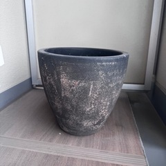 【陶器鉢】高さ29cm 直径30cmの画像
