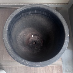 【陶器鉢】高さ29cm 直径30cmの画像