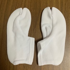 【未使用】子供用足袋　すべり止め付き　15〜16㎝の画像