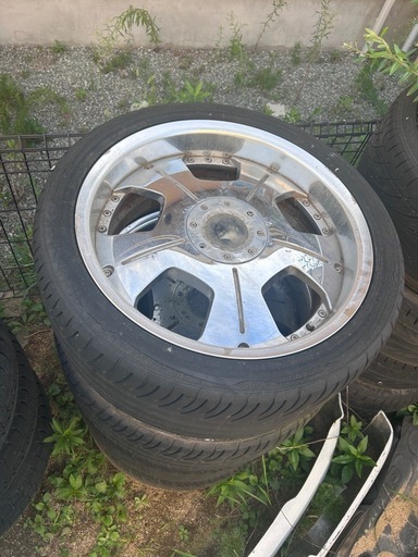 Amistad Grace 19インチ