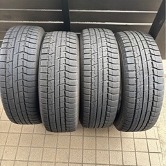 スタッドレスタイヤの画像
