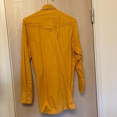 メンズ　シャツ　オレンジ色の画像