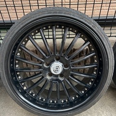 20アルミホイール
の画像