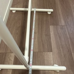 押入れ収納ハンガー　伸縮式の画像