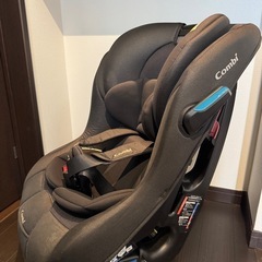 コンビcombi エッグショック　チャイルドシート　新生児シート付き　洗濯・清掃済みの画像