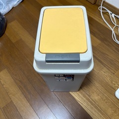 ゴミばこ箱の画像