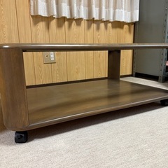 カリモク　木製　ローテーブル　キャスター付きの画像