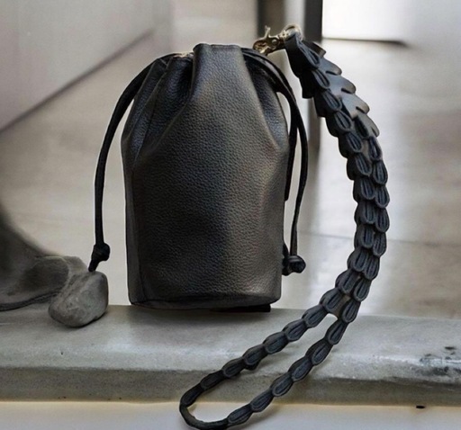 ショルダーバッグ SANTAKU 6way grain leather shoulder bag