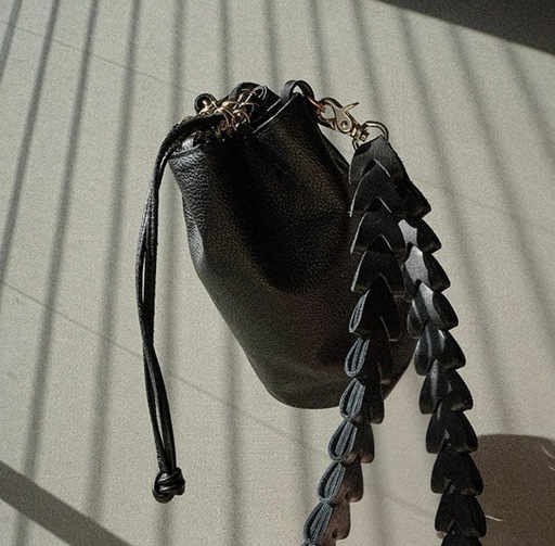 SANTAKU 6way grain leather shoulder bag