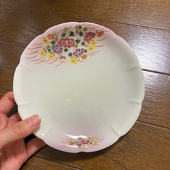 ⑧お皿　和皿　ピンクの画像