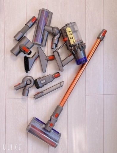 Dyson Cyclone V10 Fluffy