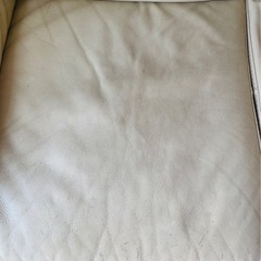 【差し上げます】ニトリ　３人掛け皮ソファの画像