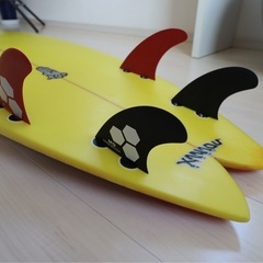 ザナドゥサーフボード XQUAD 5’11の画像