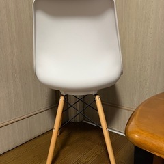 クッション付き　シェルチェア　1脚の画像