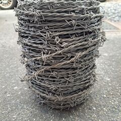 有刺鉄線の画像