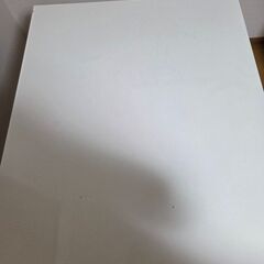 ニトリダイニングテーブルの画像