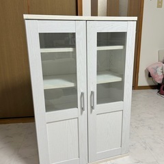 ニトリ 扉付き棚の画像