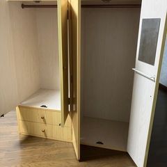 衣装タンスの画像