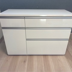 食器棚　キッチン収納　キッチンカウンター
【幅120cm、高さ85cm、奥行50cm】白色の画像