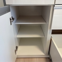 食器棚　キッチン収納　キッチンカウンター
【幅120cm、高さ85cm、奥行50cm】白色の画像
