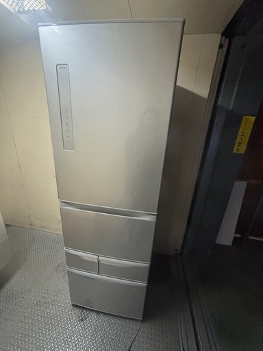 〇東85 美品 動作品TOSHIBA 5ドア ファミリー用冷蔵庫