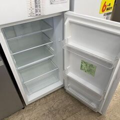 J3012 【リユースのサカイ柏店】　Yamada ヤマダ　2ドア冷蔵庫　YRZ-F23HR　右開きタイプ　2022年製　クリーニング済み　参考価格76,780円の画像