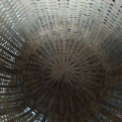 丁寧な作りの大きな竹籠 高さ45直径58センチの画像