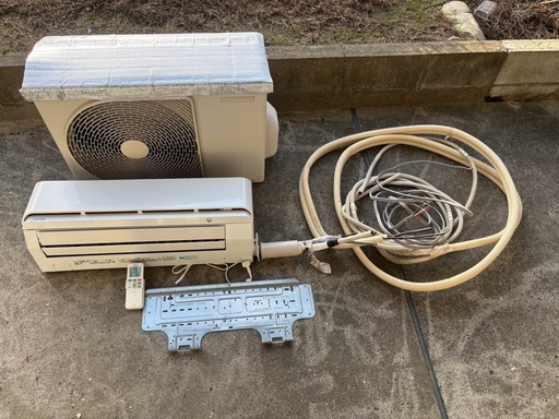 東芝　2.8kw 単相100v冷暖房エアコン　RAS-E285RS 動作確認済